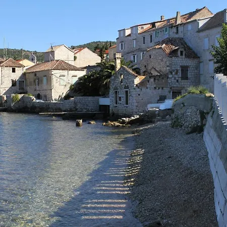 2441a * Vis