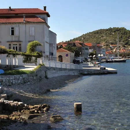 Апартаменты 2441a